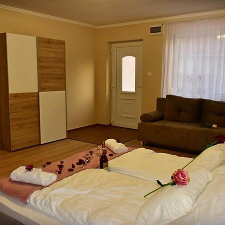 Napfeny Apartman Mako Ngoại thất bức ảnh